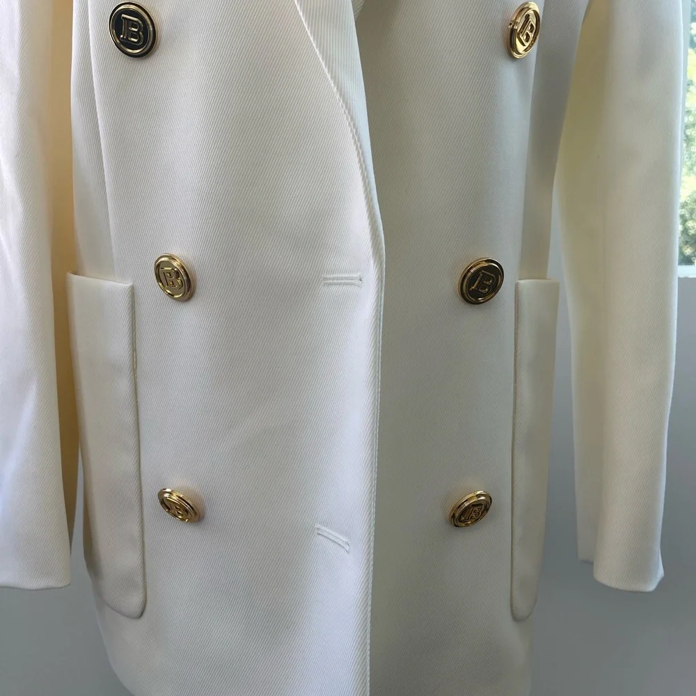 ‼️SOLD‼️NWT Women’s Balmain Double Breasted Ivory Blazer with Gold Buttons - Picture 6 of 12